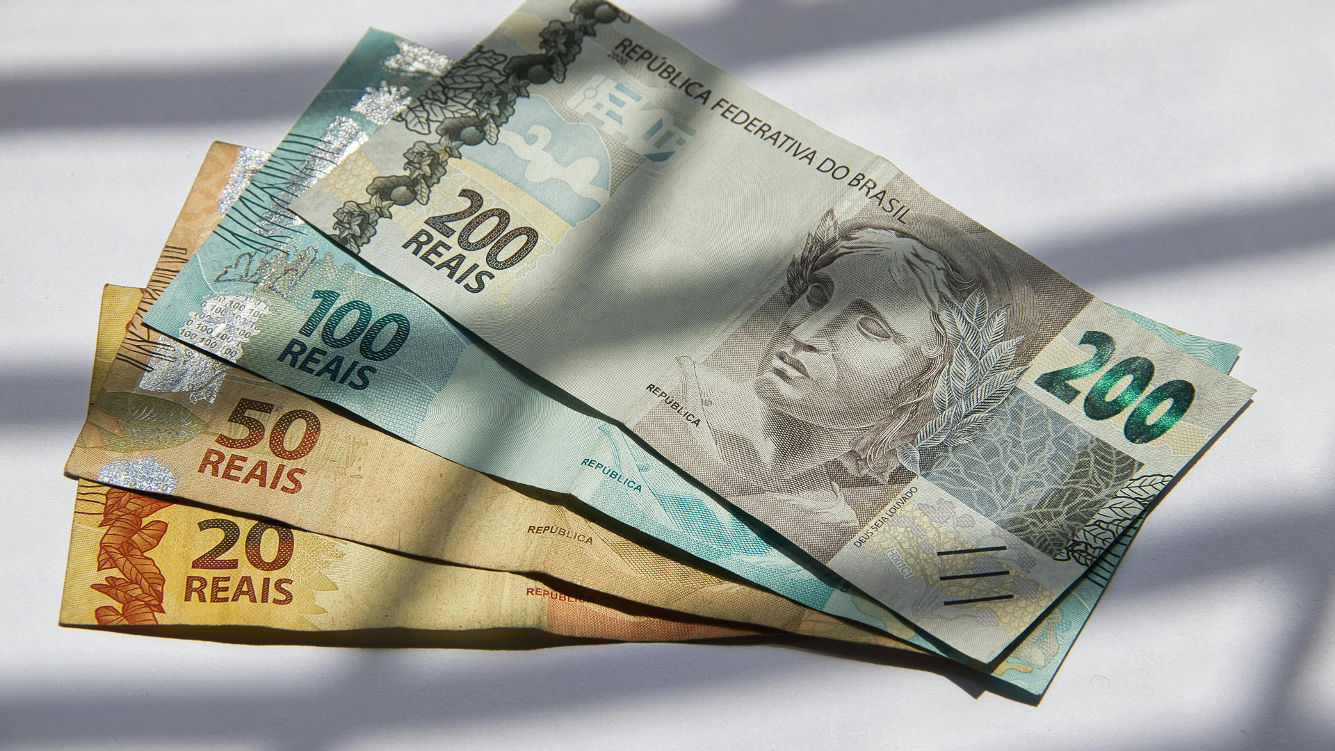 Enquete: Você acredita que o Brasil deveria promover uma nova reforma da Previdência em 2